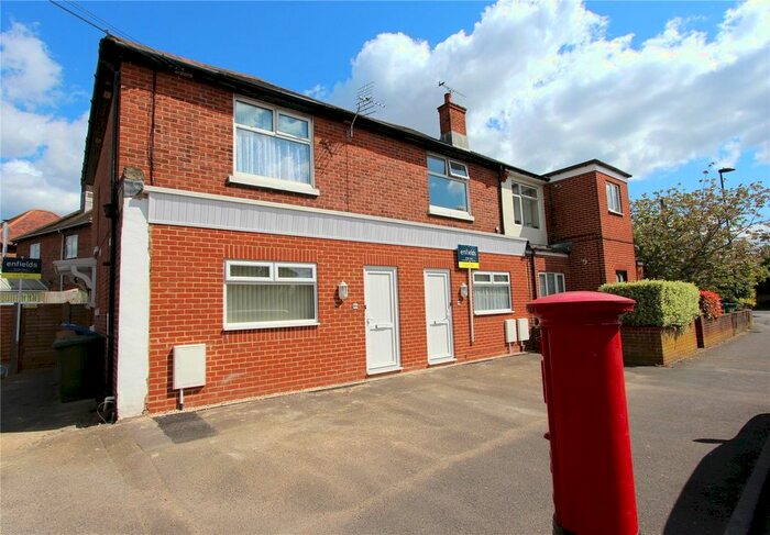 1 Bedroom Flat To Rent In Twyford Avenue, Southampton, Hampshire SO15