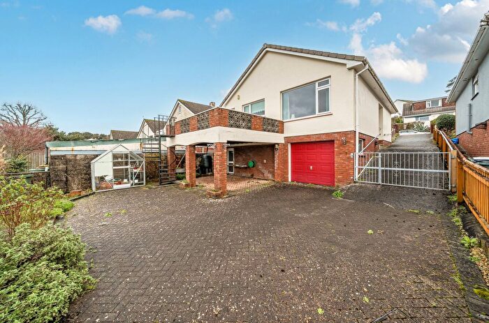 3 Bedroom Detached Bungalow For Sale In Castlewood Avenue, Newton Abbot, Devon, TQ12