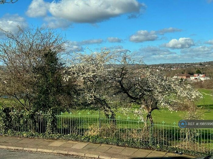 1 Bedroom Flat To Rent In Sunningfields Crescent, London, NW4