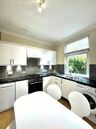 3 Bedroom Property To Rent In Spring House Road, Sheffield, S10