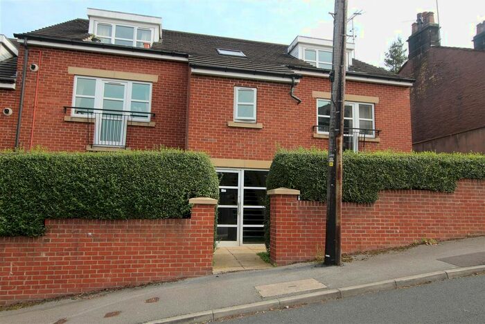 2 Bedroom Flat To Rent In Vicarage Mews, Leeds, LS5