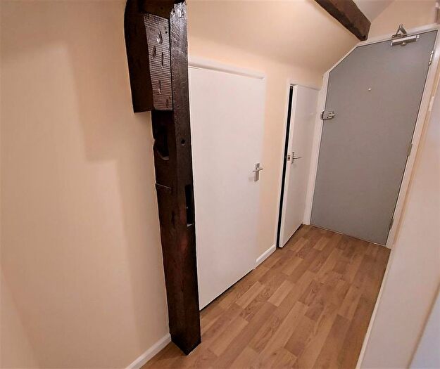 1 Bedroom Flat To Rent In Pepperpot Mews, Worcester, Worcestershire, WR8