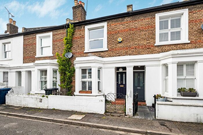 3 Bedroom Terraced House For Sale In Northfield Road, Northfields, Ealing, W13
