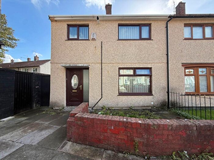 3 Bedroom Semi-Detached House For Sale In Kenbury Road, Northwood, L33
