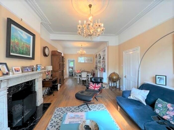 4 Bedroom Property To Rent In Winterbrook Road, Herne Hill, London, SE24
