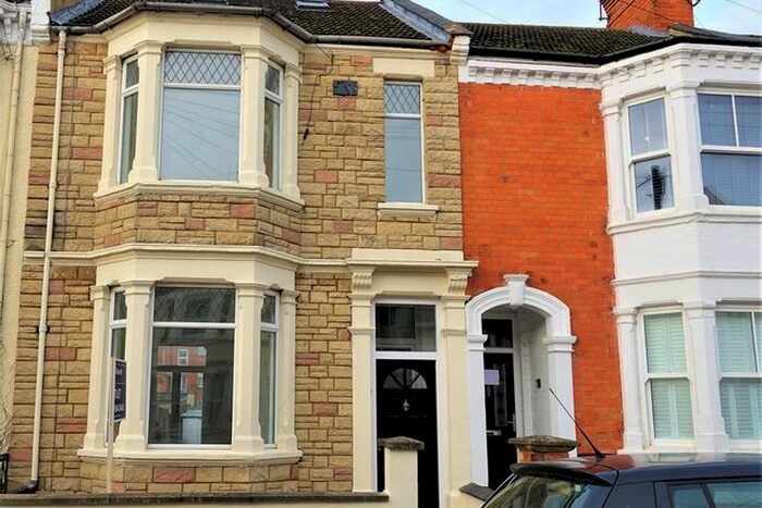 5 Bedroom Terraced House To Rent In Holly Road, Abington, NN1