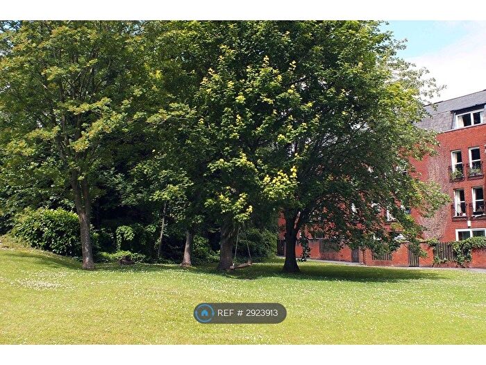 2 Bedroom Flat To Rent In Clifton, Bristol, BS8