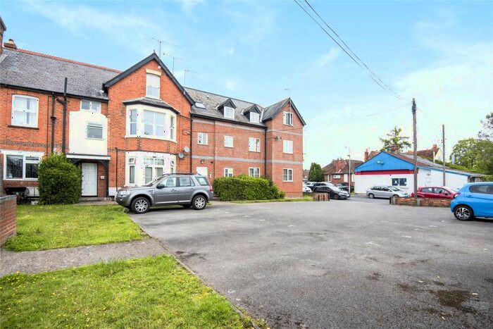 1 Bedroom Apartment To Rent In Send Road, Caversham, Berkshire, RG4