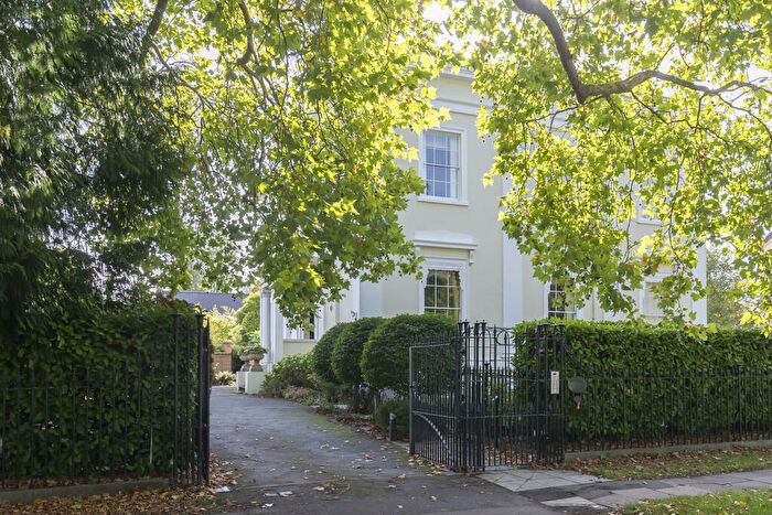 1 Bedroom Apartment To Rent In Pittville Lawn, Cheltenham, GL52