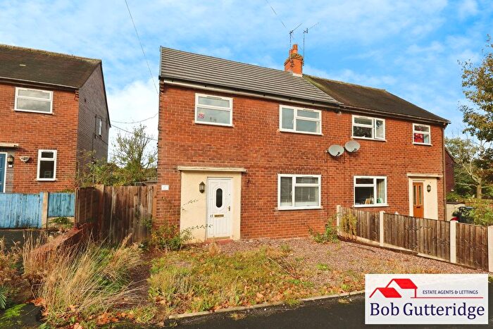 3 Bedroom Semi Detached House For Sale In Chiltern Place, Wolstanton, Newcastle, ST5