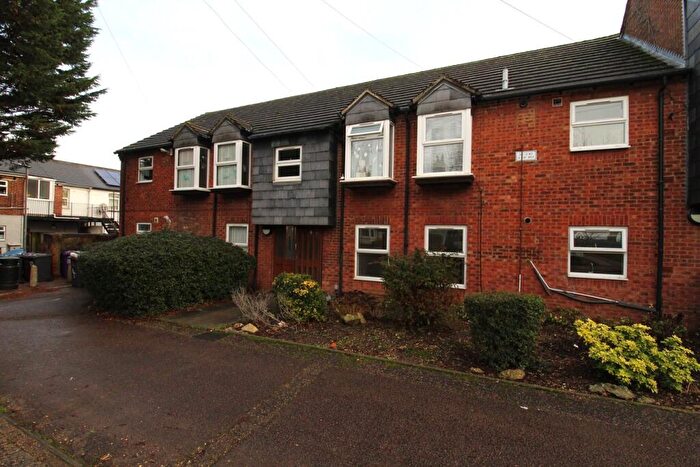 2 Bedroom Apartment To Rent In Garden Row, Hitchin, SG5