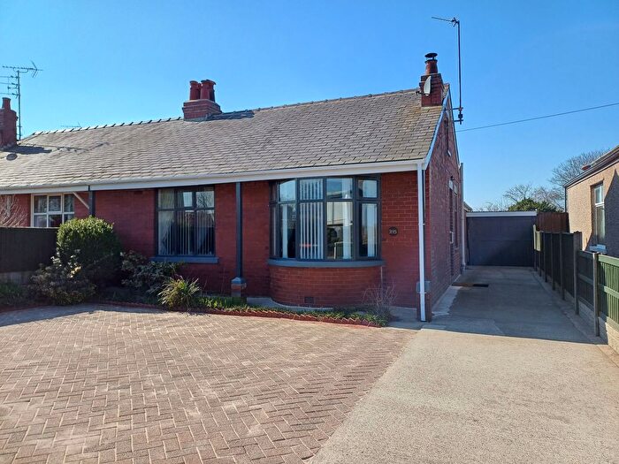 2 Bedroom Bungalow For Sale In Blackpool Old Road, Highfurlong, FY3