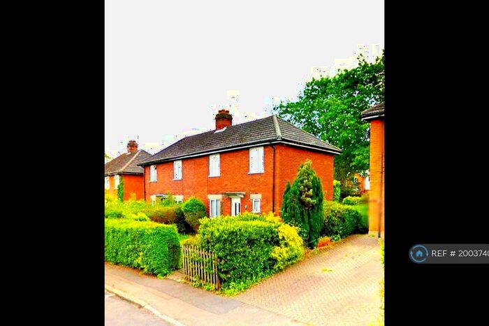 2 Bedroom Semi-Detached House To Rent In Gosselin Road, Hertford, SG14