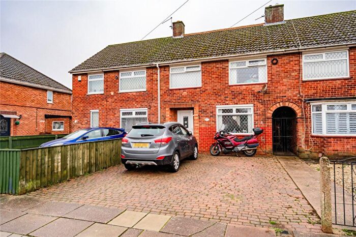 3 Bedroom Terraced House For Sale In Southwold Crescent, Grimsby, Lincolnshire, DN33