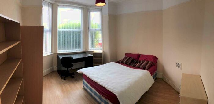 5 Bedroom Terraced House To Rent In Platt Lane, Fallowfield, M14