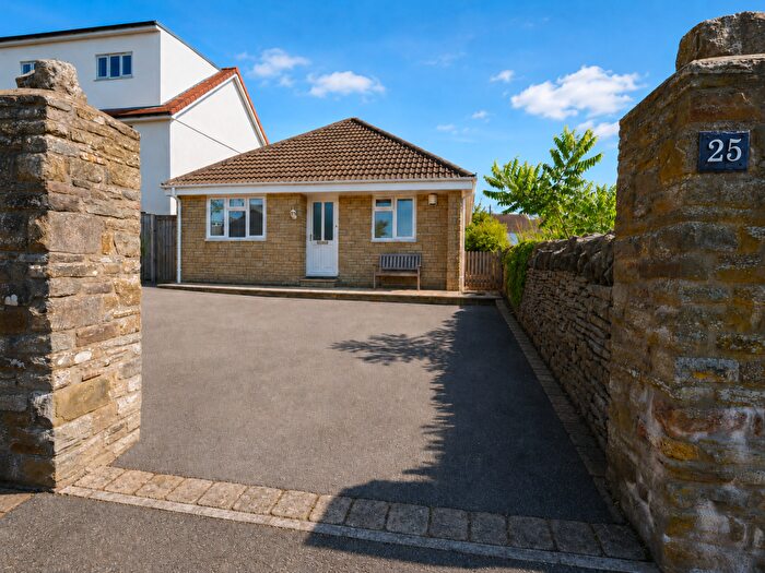2 Bedroom Detached Bungalow For Sale In North Lane, Nailsea - A Spacious Bungalow Offering Modern Comfort In Nailsea’s Desirable West End, BS48