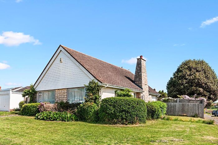 2 Bedroom Bungalow To Rent In Upper Belgrave Road, Seaford, BN25