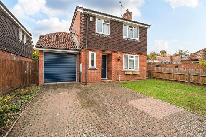 4 Bedroom Detached House For Sale In Kingswood Road, Dunton Green, Sevenoaks, TN13