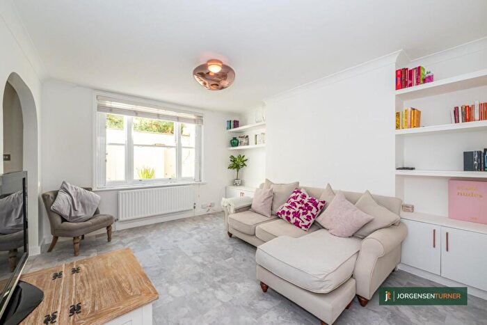 3 Bedroom Flat For Sale In Oxford Road, North Maida Vale, NW6