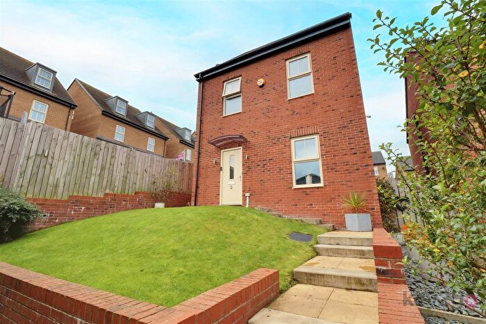4 Bedroom Detached House For Sale In Berrisford Avenue, Eckington, Sheffield, S21