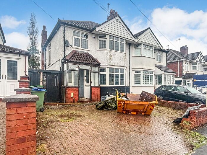 3 Bedroom Semi Detached House For Sale In Castle Road West, Oldbury, B68