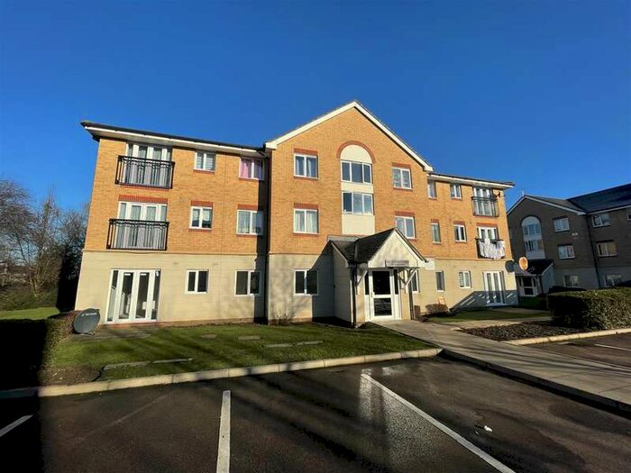 2 Bedroom Flat To Rent In Perspective House, Tysoe Avenue, Enfield, EN3