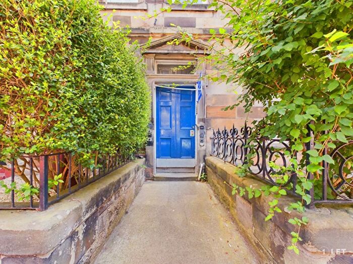 1 Bedroom Flat To Rent In Royston Terrace, Inverleith, Edinburgh, EH3