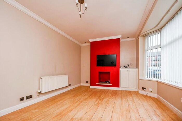 3 Bedroom End Of Terrace House For Sale In Munster Road, Liverpool, Merseyside, L13