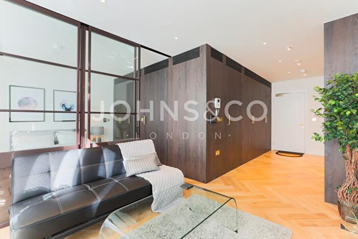 Apartment To Rent In West Hampstead Square, NW6