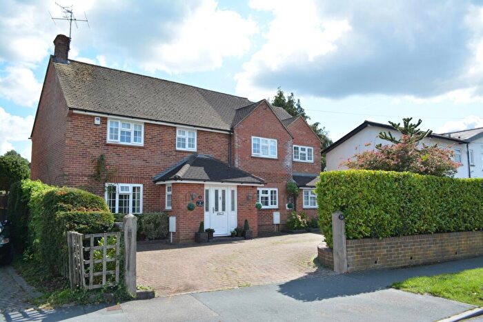 5 Bedroom Detached House For Sale In Church Lane, Copthorne, RH10