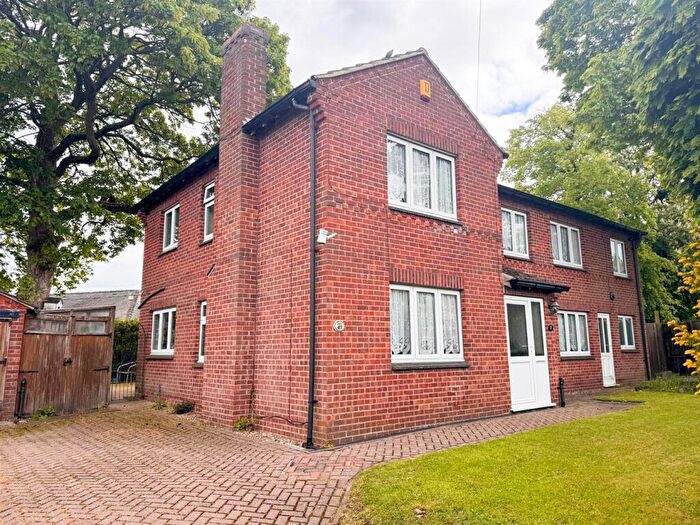 4 Bedroom Detached House For Sale In West Street, Riddings, Alfreton, DE55