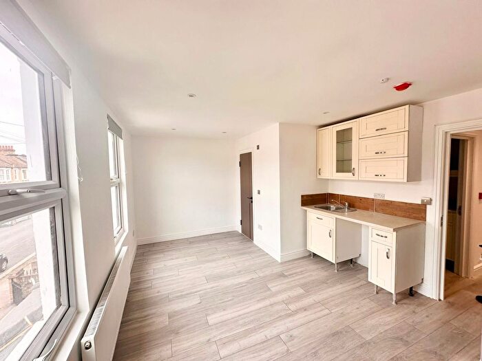 Studio To Rent In Brownhill Road, London, SE6