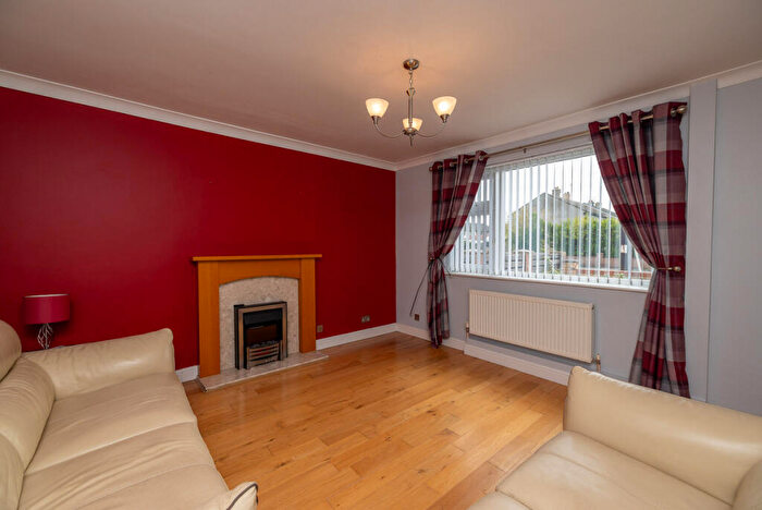 3 Bedroom Semi-Detached House To Rent In Clay Flat Lane, Doncaster, DN11