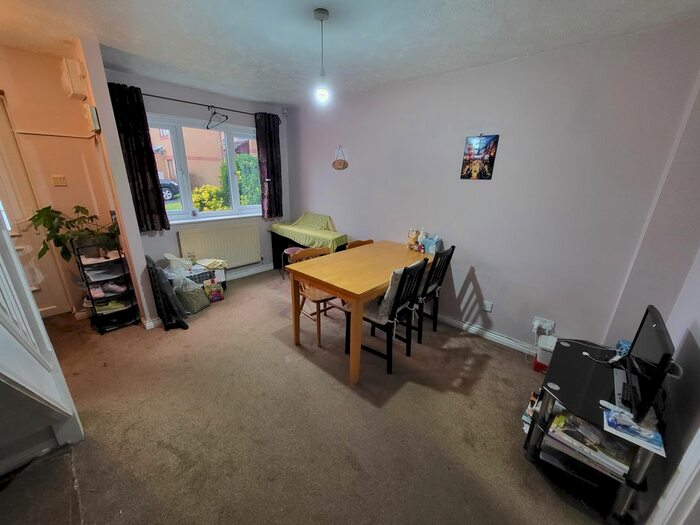 2 Bedroom Property To Rent In Little Parr Close, Stapleton, Bristol, BS16