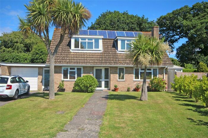 3 Bedroom Detached House For Sale In Beacon Close, Everton, Lymington, Hampshire, SO41
