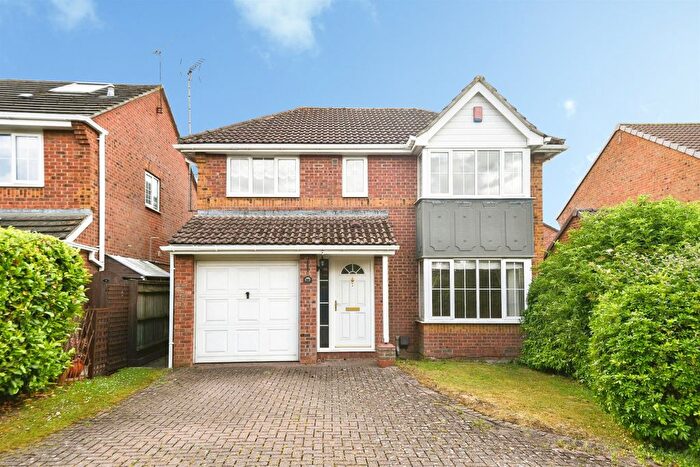 4 Bedroom Detached House For Sale In Petter Close, Wroughton, Swindon, SN4
