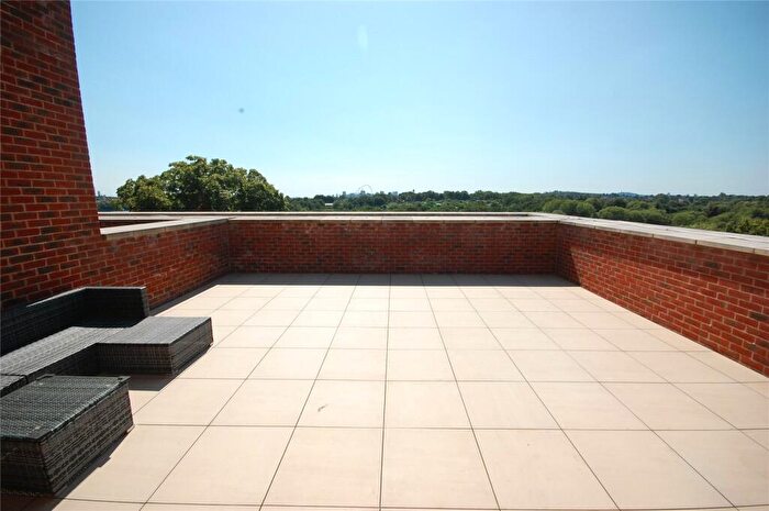 1 Bedroom Apartment To Rent In Shearwater Drive, West Hendon, NW9