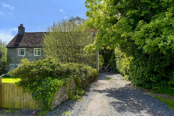 3 Bedroom Detached House For Sale In New Radnor, Powys, LD8