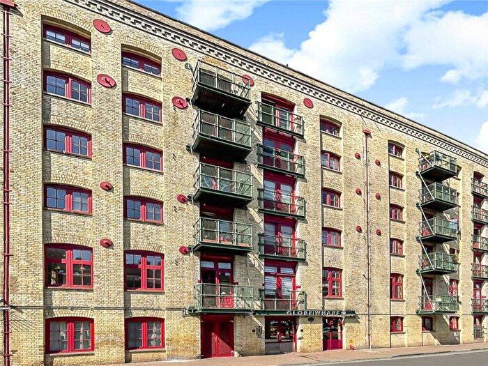 1 Bedroom Apartment For Sale In Globe Wharf, Rotherhithe Street, London, SE16
