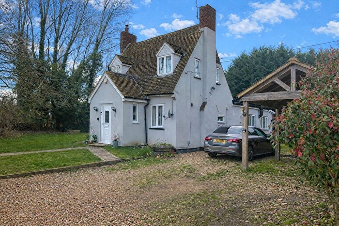 3 Bedroom Detached House For Sale In Westfield Road, Wyboston, Bedford, MK44