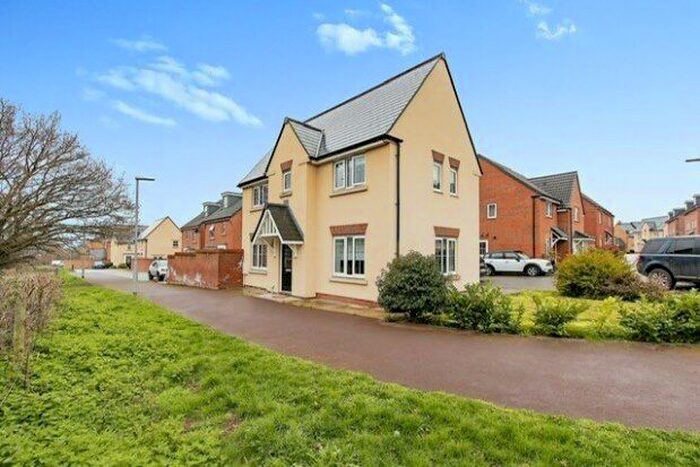 3 Bedroom Detached House To Rent In Little Orchard, Taunton, TA2