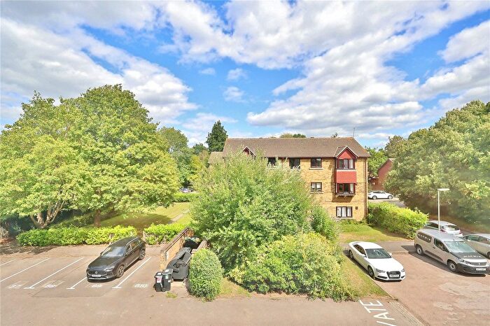 1 Bedroom Flat To Rent In Beta Road, Woking, Surrey, GU22