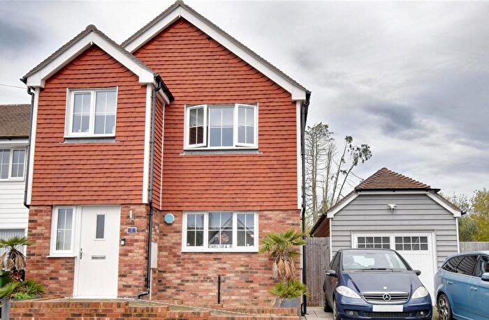 3 Bedroom Detached House For Sale In Lea Close, Brede, TN31
