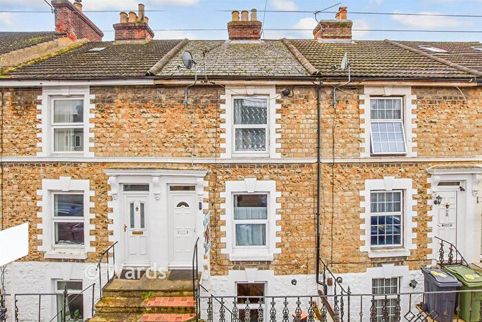 3 Bedroom Terraced House For Sale In John Street, Maidstone, Kent, ME14