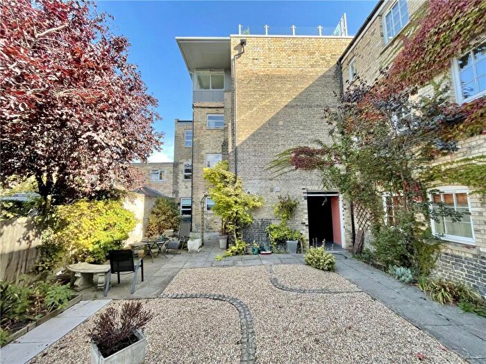 2 Bedroom Apartment For Sale In Paradise Street, Cambridge, CB1