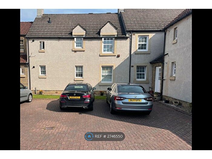 2 Bedroom Flat To Rent In Hillpark Court, Edinburgh, EH4