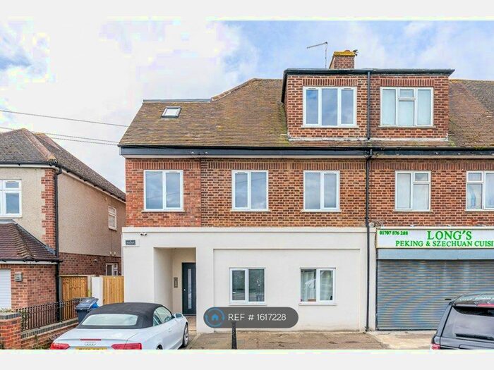 1 Bedroom Flat To Rent In Newgatestreet Road, Goffs Oak, Waltham Cross, EN7