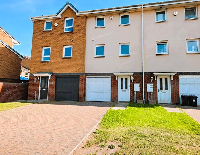 3 Bedroom Town House For Sale In Pentre Doc Y Gogledd, Llanelli, SA15