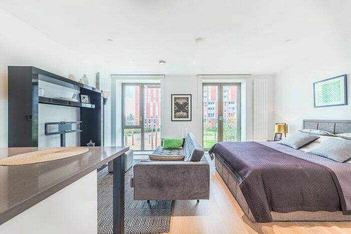 Studio To Rent In Kelson House, Schooner Road, Royal Wharf, London, E16