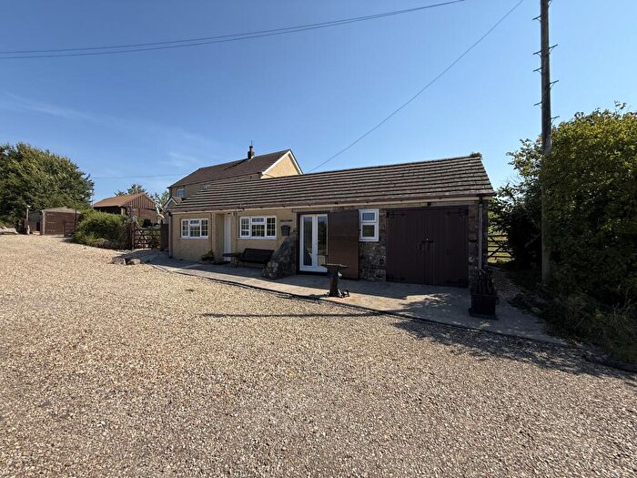 1 Bedroom Detached House To Rent In The Stables, Three Crosses, SA4